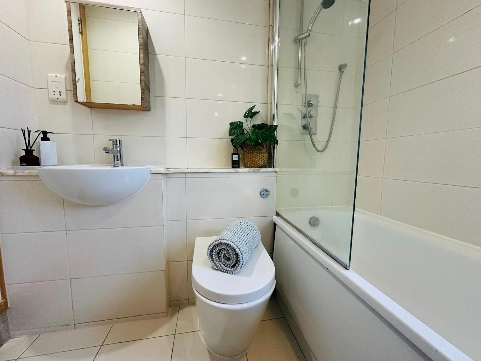 Stylish, Modern Apartment In Central ลอนดอน ภายนอก รูปภาพ